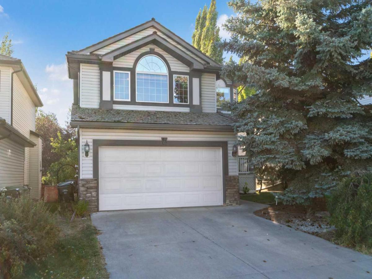 45 Mt Douglas Close SE Calgary AB T2Z 3R8 MLS #A2256813 MLS #A2256813 image #0