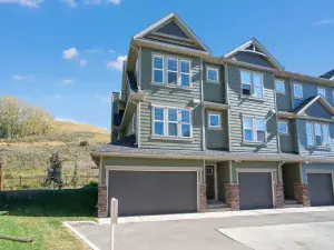 1404, 321 Hotchkiss Parade SE Calgary AB T2Z 0A0 MLS #A2243082 broker reciprocity
