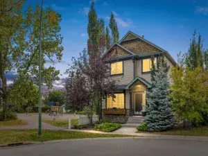 152 Southampthon Drive SW Calgary AB T2W 0V1 MLS #A2265620 broker reciprocity