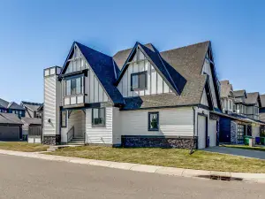 809 Canoe Green SW Airdrie AB T4B 3K6 MLS #A2265373 broker reciprocity
