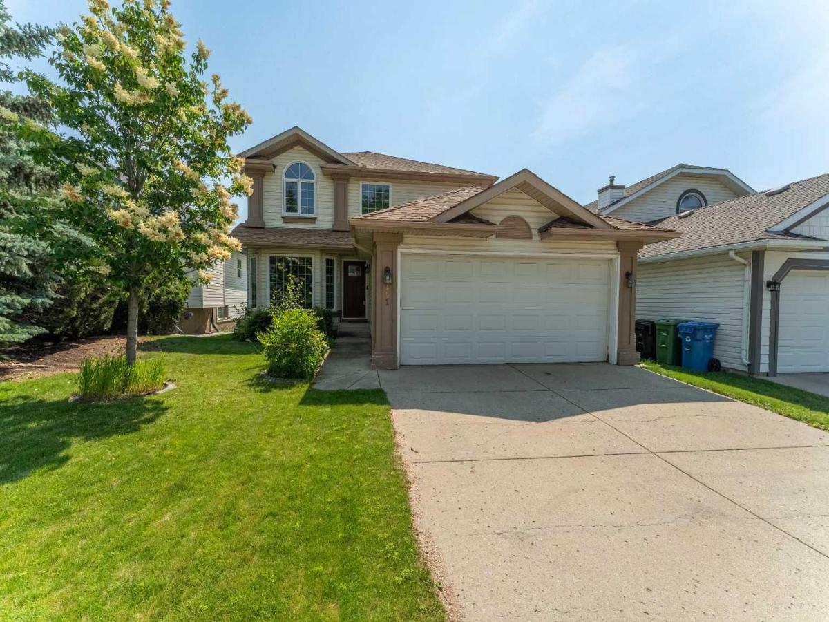 161 Douglasview Rise SE Calgary AB T2Z 2H8 MLS #A2257557 MLS #A2257557 image #0