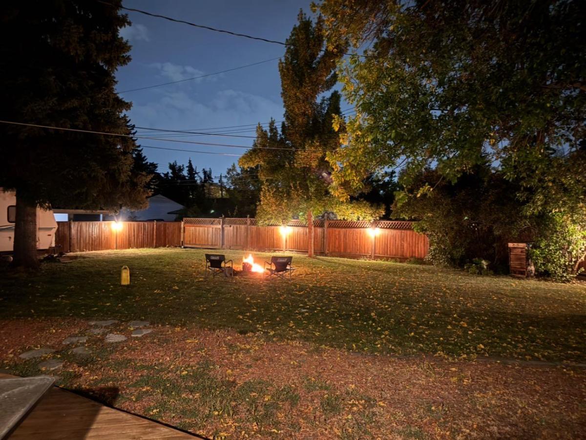 2443 Fir Drive SE Calgary AB T2B1S9 MLS #A2258283 MLS #A2258283 image #0