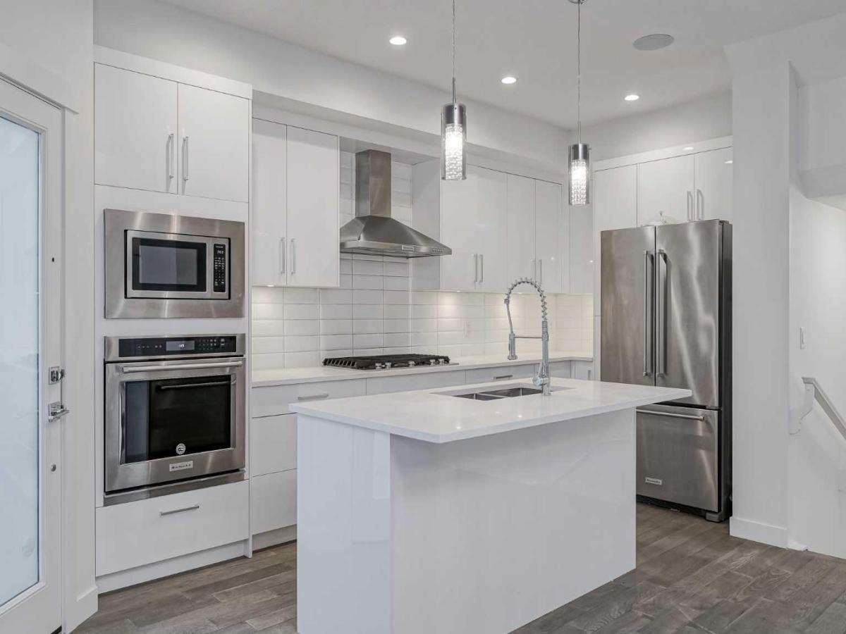 MLS #A2258616 image #0