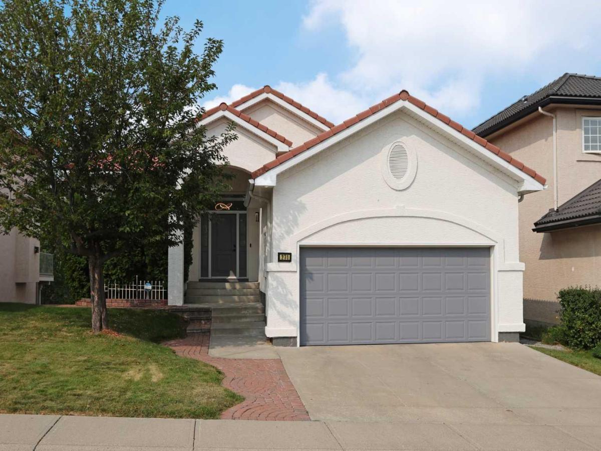 271 Hamptons Terrace NW Calgary AB T3A 5R4 MLS #A2258755 MLS #A2258755 image #0