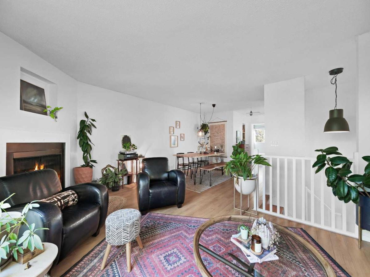 58 Berwick Rise NW Calgary AB T3K1C8 MLS #A2259376 MLS #A2259376 image #0