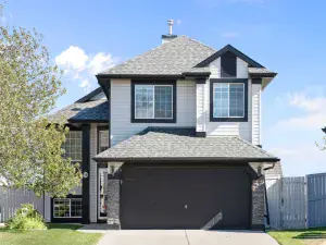 186 Harvest Rose Circle NE Calgary AB T3K 4M7 MLS #A2228128 broker reciprocity
