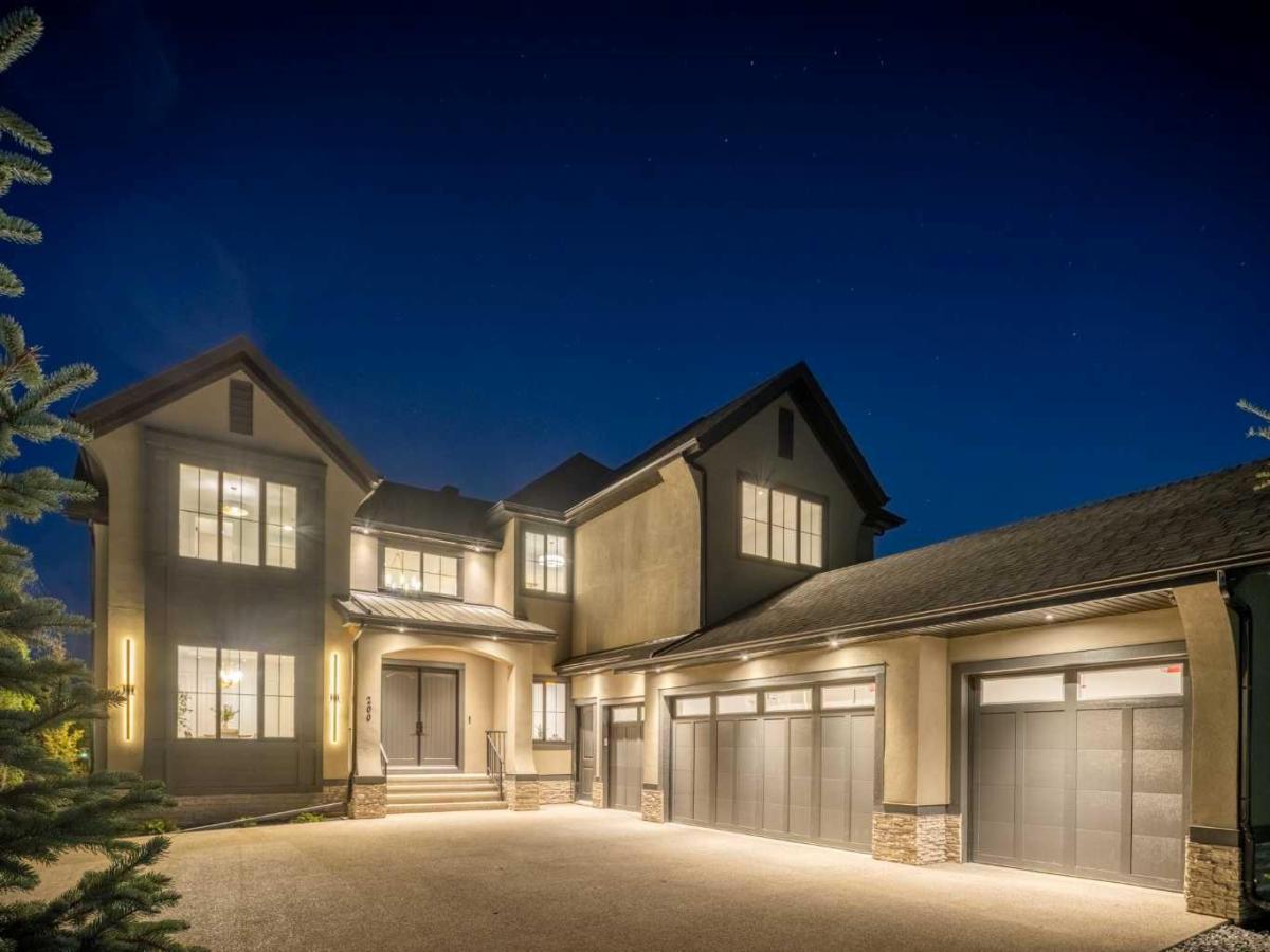 200 Pondside Place Rural Rocky View County AB T3L 0H6 MLS #A2259994 MLS #A2259994 image #0