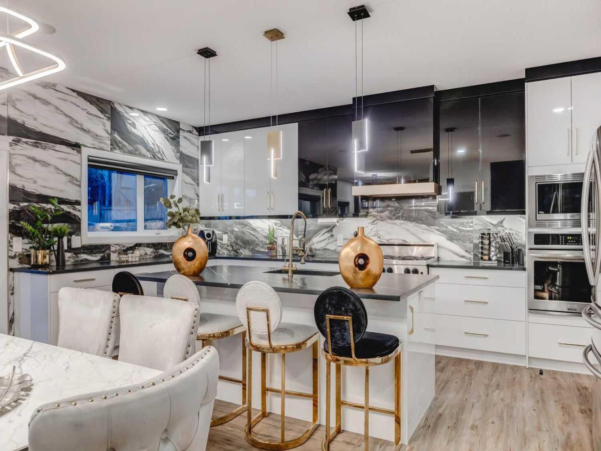 MLS #A2260206 image #0