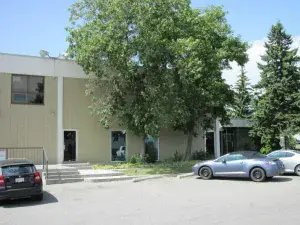 202, 1324 36 Avenue NE Calgary AB T2E 8S1 MLS #A2196044 broker reciprocity