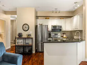 712, 38 9 Street NE Calgary AB T2E 7X9 MLS #A2259145 broker reciprocity