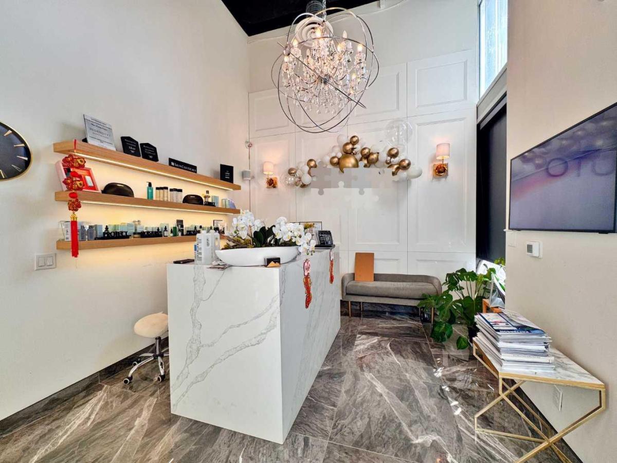 123 Any Street Calgary AB T2G 1C7 MLS #A2260757 MLS #A2260757 image #0