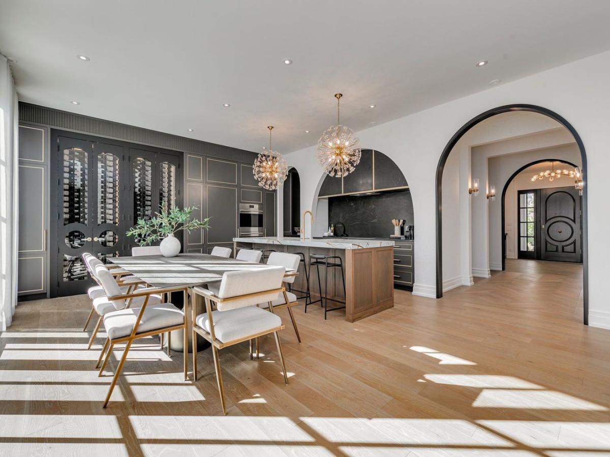 MLS #A2261008 image #0