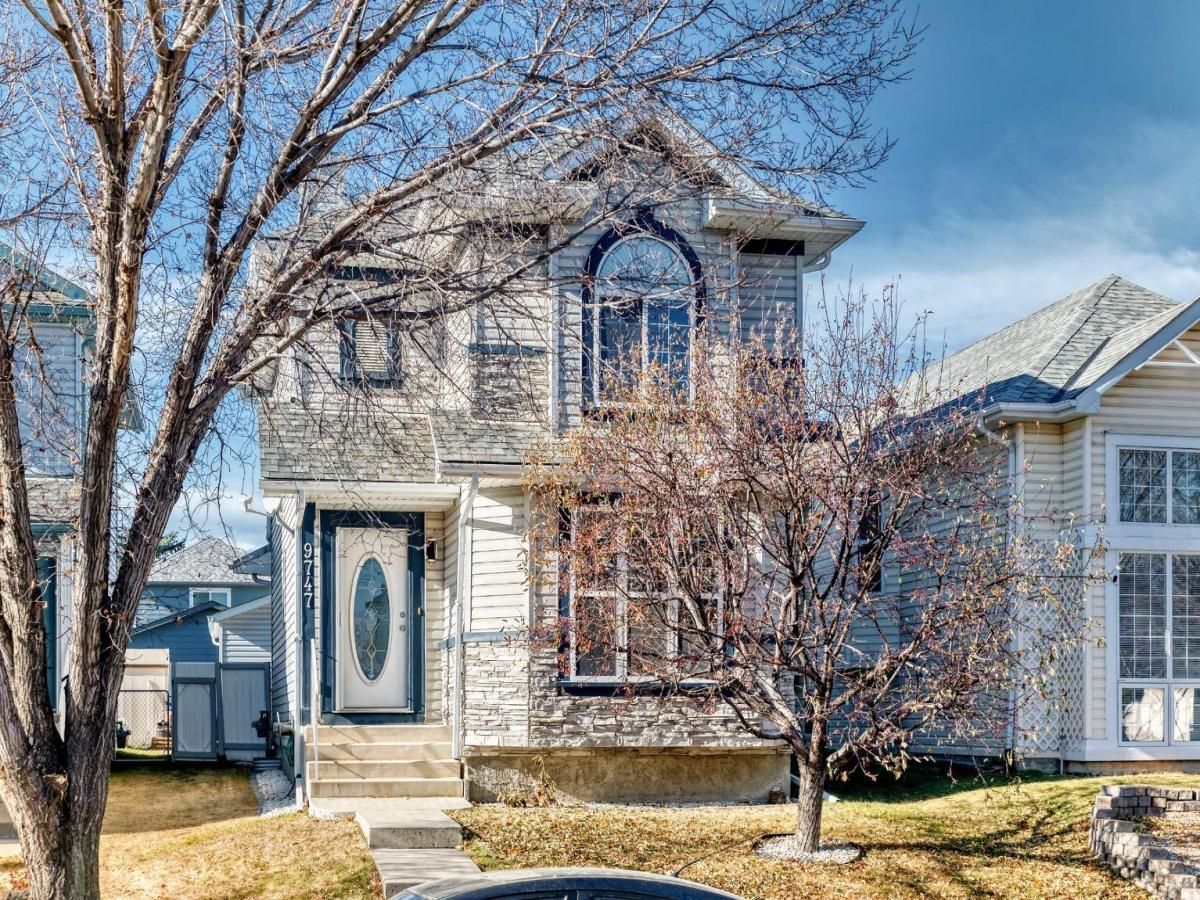 MLS #A2261194 image #0