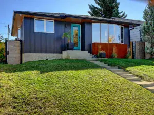 6133 Penbrooke Drive SE Calgary AB T2A 3P2 MLS #A2266153 broker reciprocity