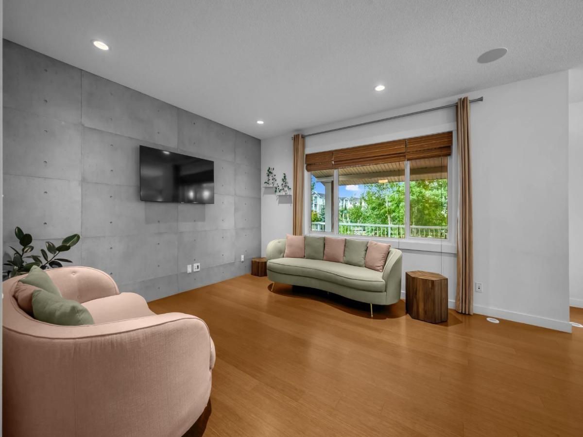 MLS #A2261633 image #0