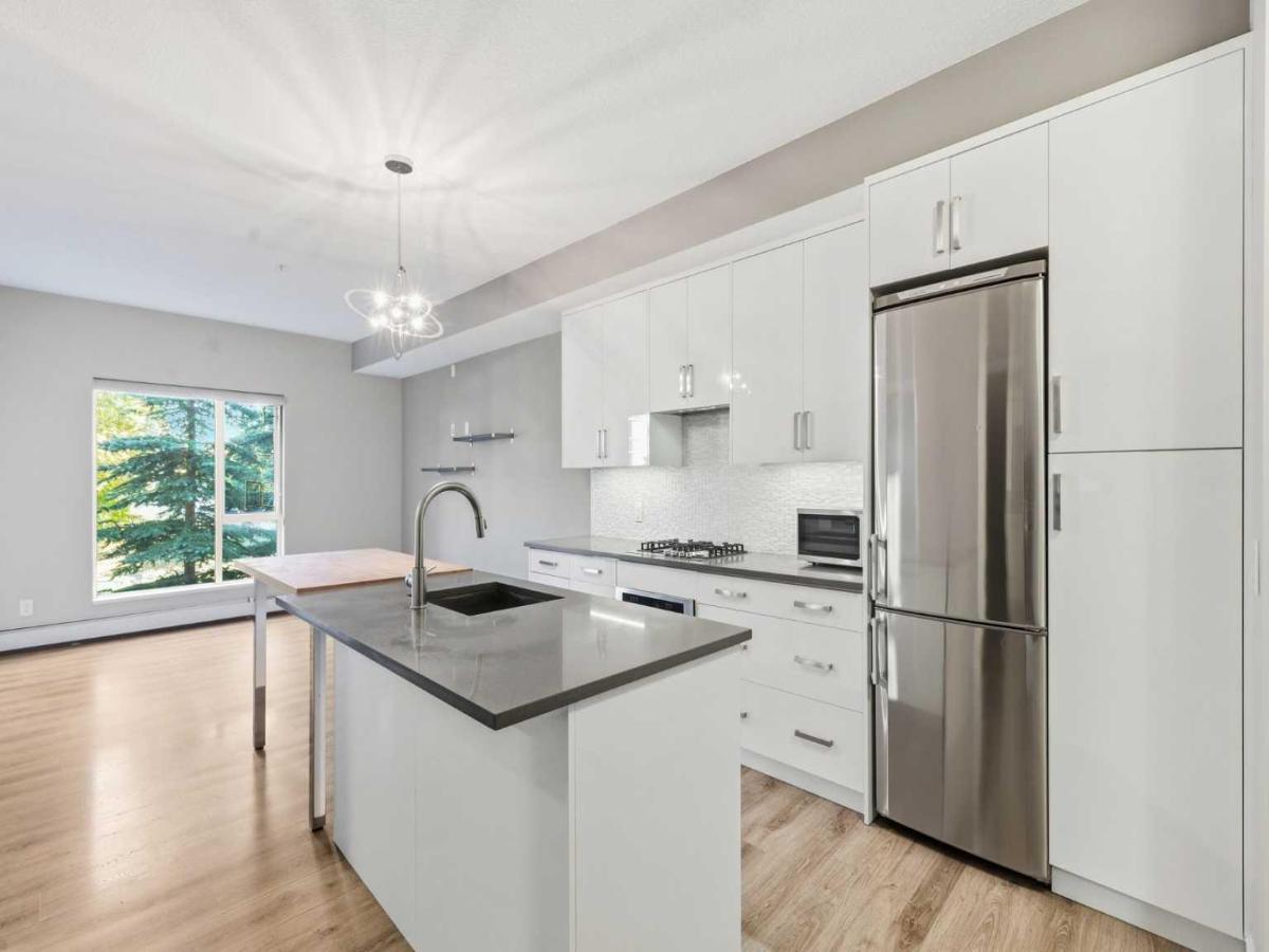 MLS #A2261901 image #0