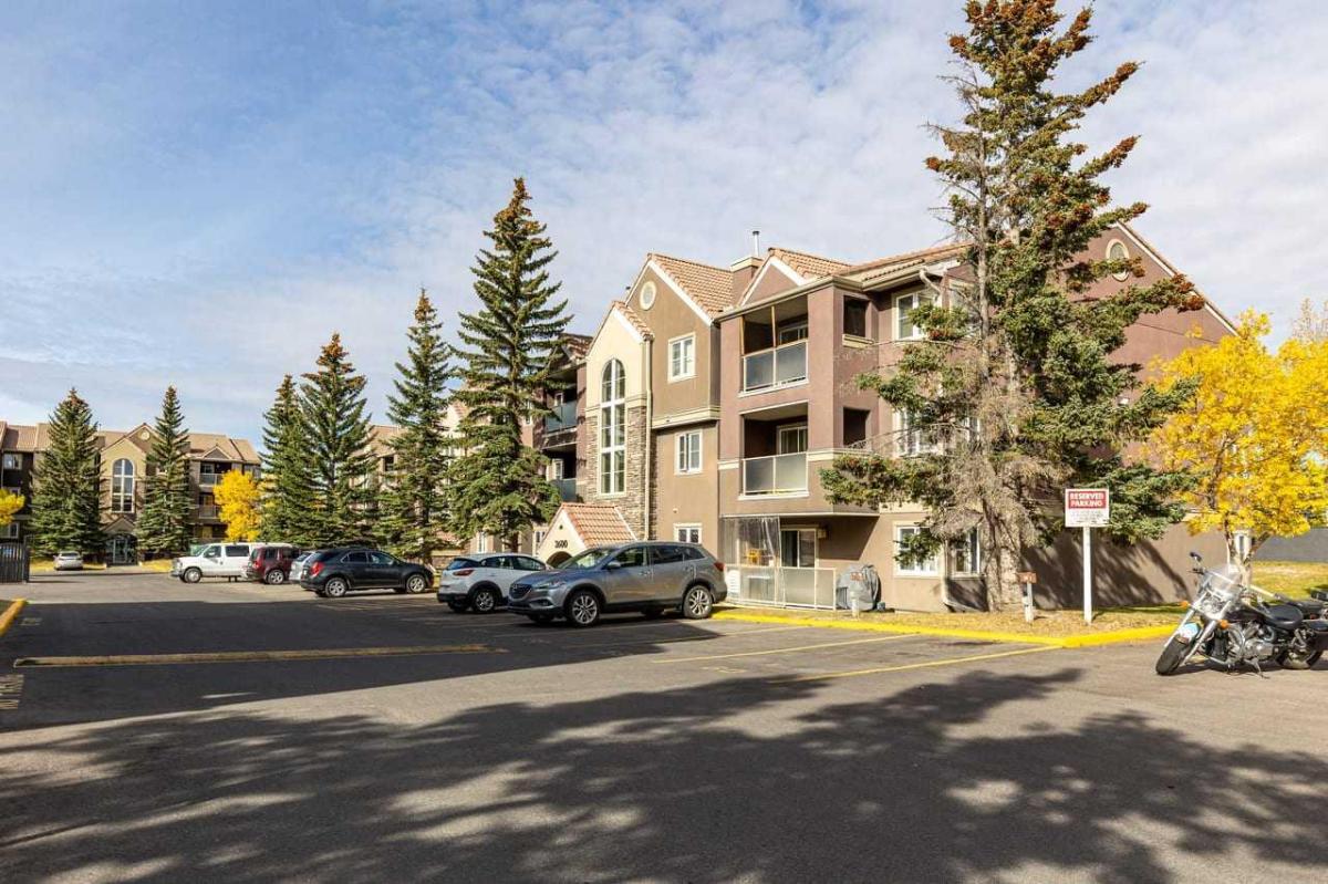 11, 2611 Edenwold Heights NW Calgary AB T3A 3V2 MLS #A2261921 MLS #A2261921 image #0
