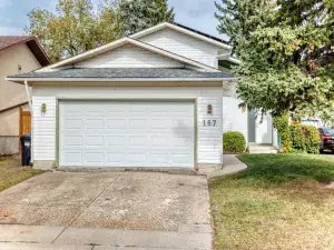 10831 5 Street SW Calgary AB T2W1W5 MLS #A2267053 broker reciprocity