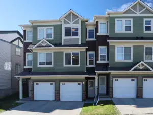 147 Berwick Way NW Calgary AB T3K 1B8 MLS #A2265034 broker reciprocity