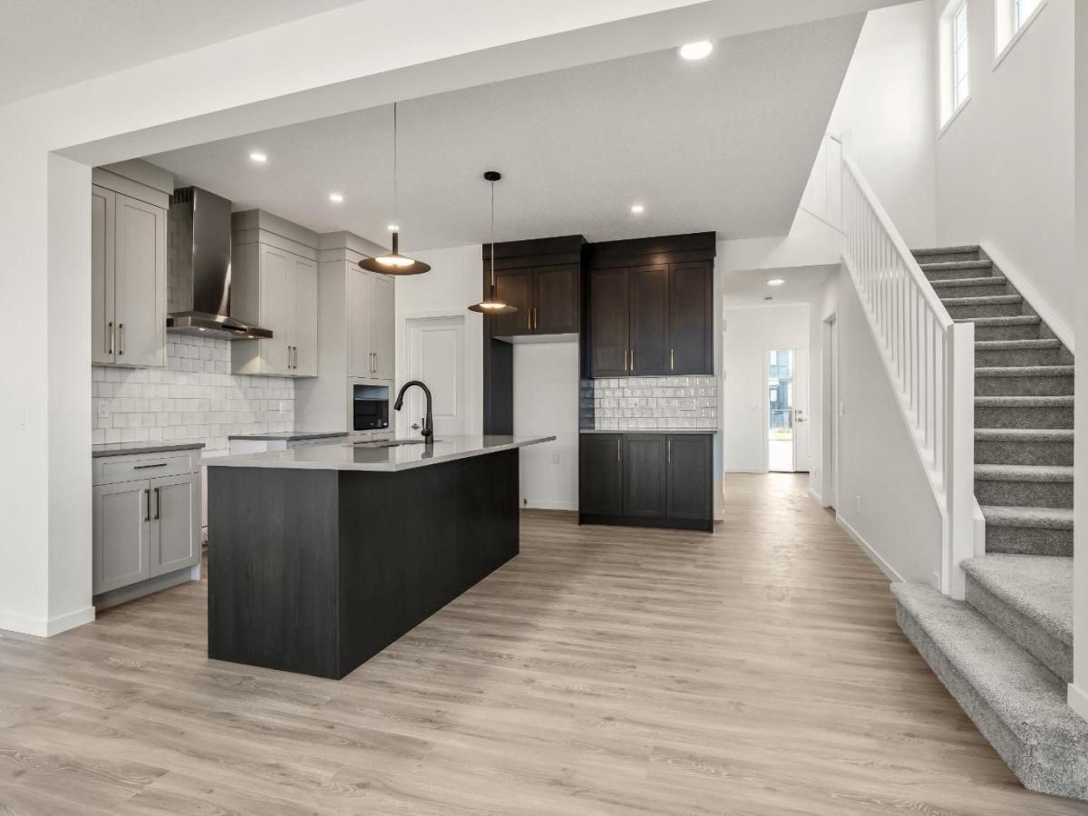 MLS #A2262583 image #0