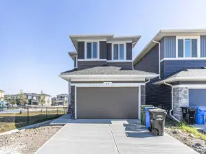 203 Edgeland Road NW Calgary AB T3A 2Y3 MLS #A2238650 broker reciprocity