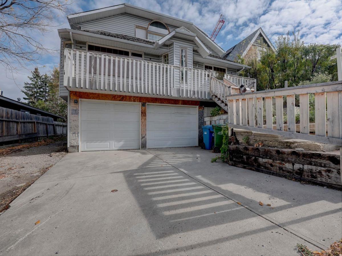 3610 Parkhill Street SW Calgary AB T2S2Z6 | MLS #A2262612 MLS #A2262612 image #0