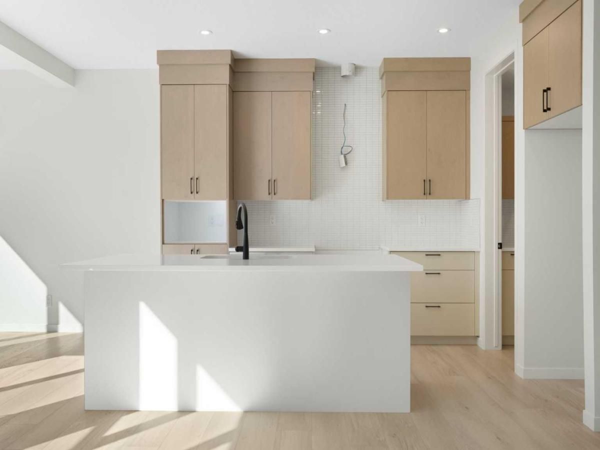 MLS #A2263666 image #0