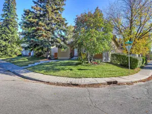 5003 Dalhart Road NW Calgary AB T3A 1C1 MLS #A2266080 broker reciprocity