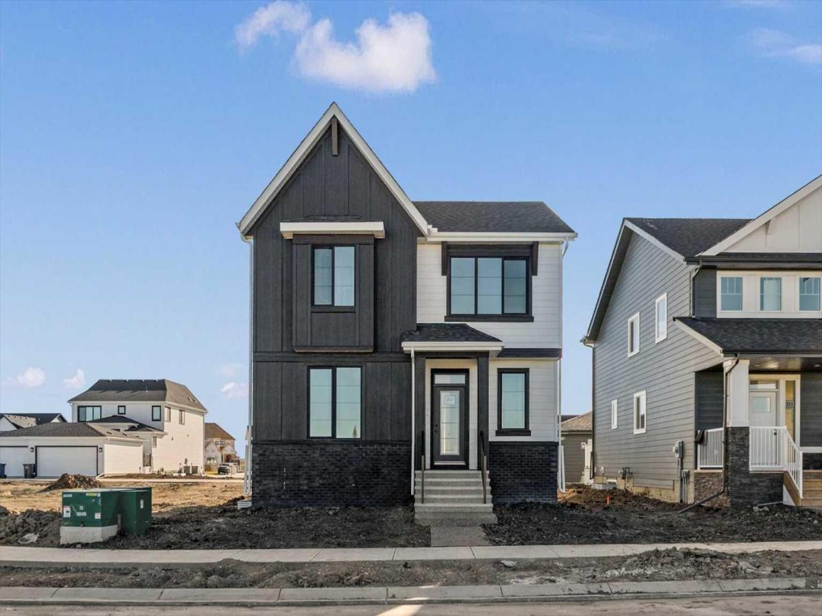 207 Perch Bend Rural Rocky View County AB T3Z 0J9 MLS #A2263864 MLS #A2263864 image #0