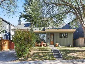 1826 38 Street SE Calgary AB T2B 0Z3 MLS #A2230160 broker reciprocity