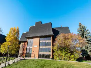 303, 4328 4 Street NW Calgary AB T2K 1A2 MLS #A2246949 broker reciprocity