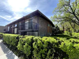 1-6, 8 Huntley Close NE Calgary AB T2K4Z3 MLS #A2244388 broker reciprocity