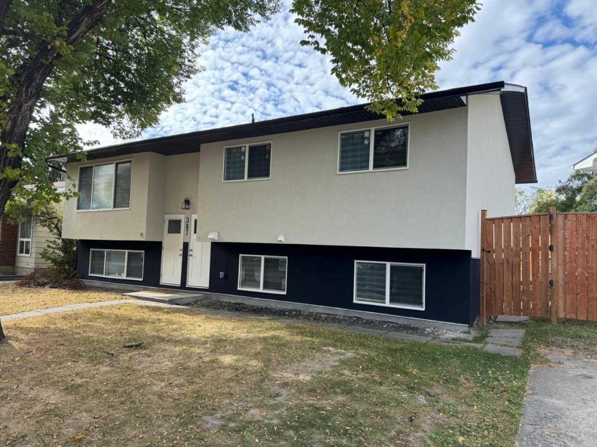 387 Templeview Drive NE Calgary AB T1Y 3W3 MLS #A2264970 MLS #A2264970 image #0