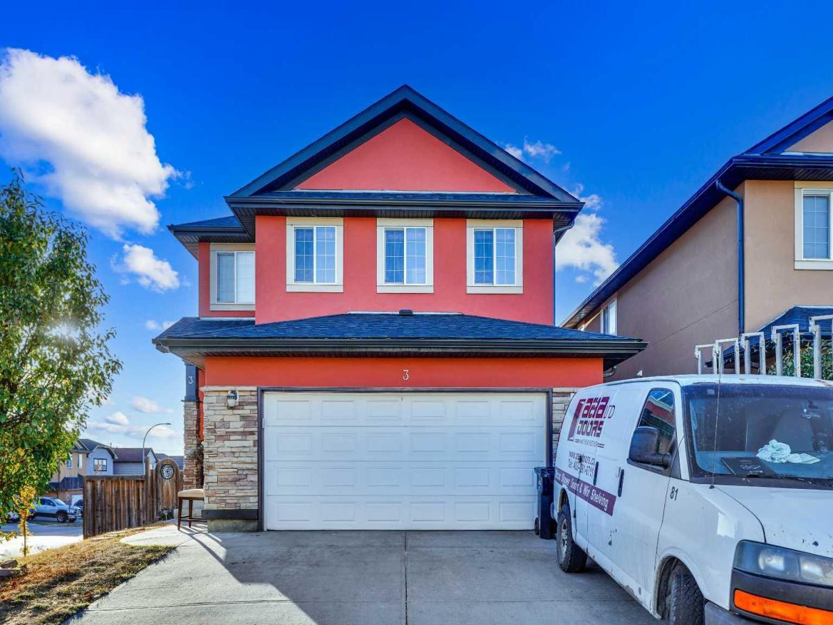 3 Saddleland Crescent NE Calgary AB T3J 5K9 MLS #A2265182 MLS #A2265182 image #0