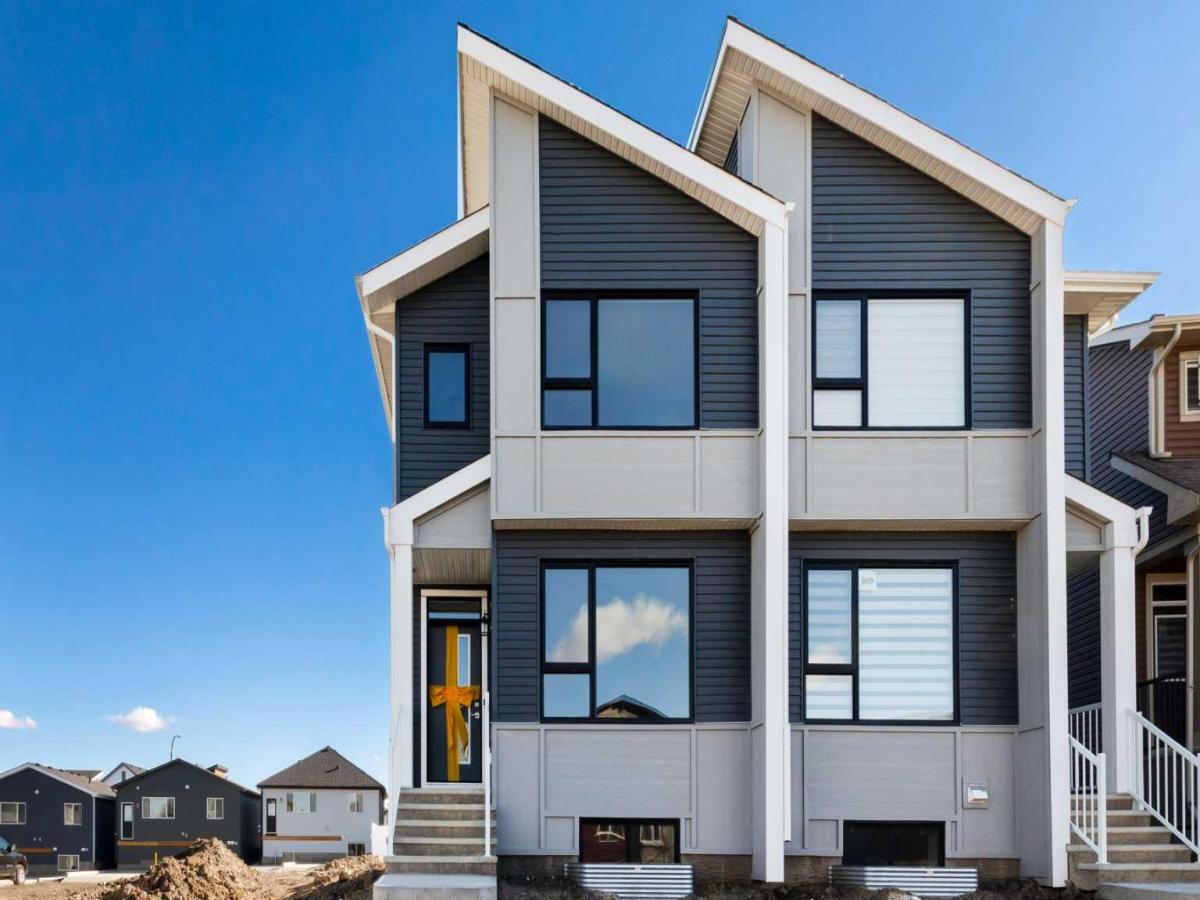 873 Livingston View NE Calgary AB T3P 2K6 MLS #A2265268 MLS #A2265268 image #0