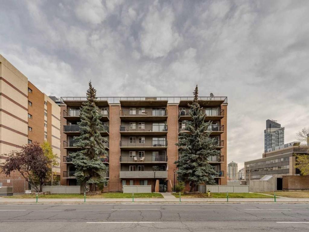 401, 1320 12 Avenue SW Calgary AB T3C3R6 | MLS #A2265296 MLS #A2265296 image #0