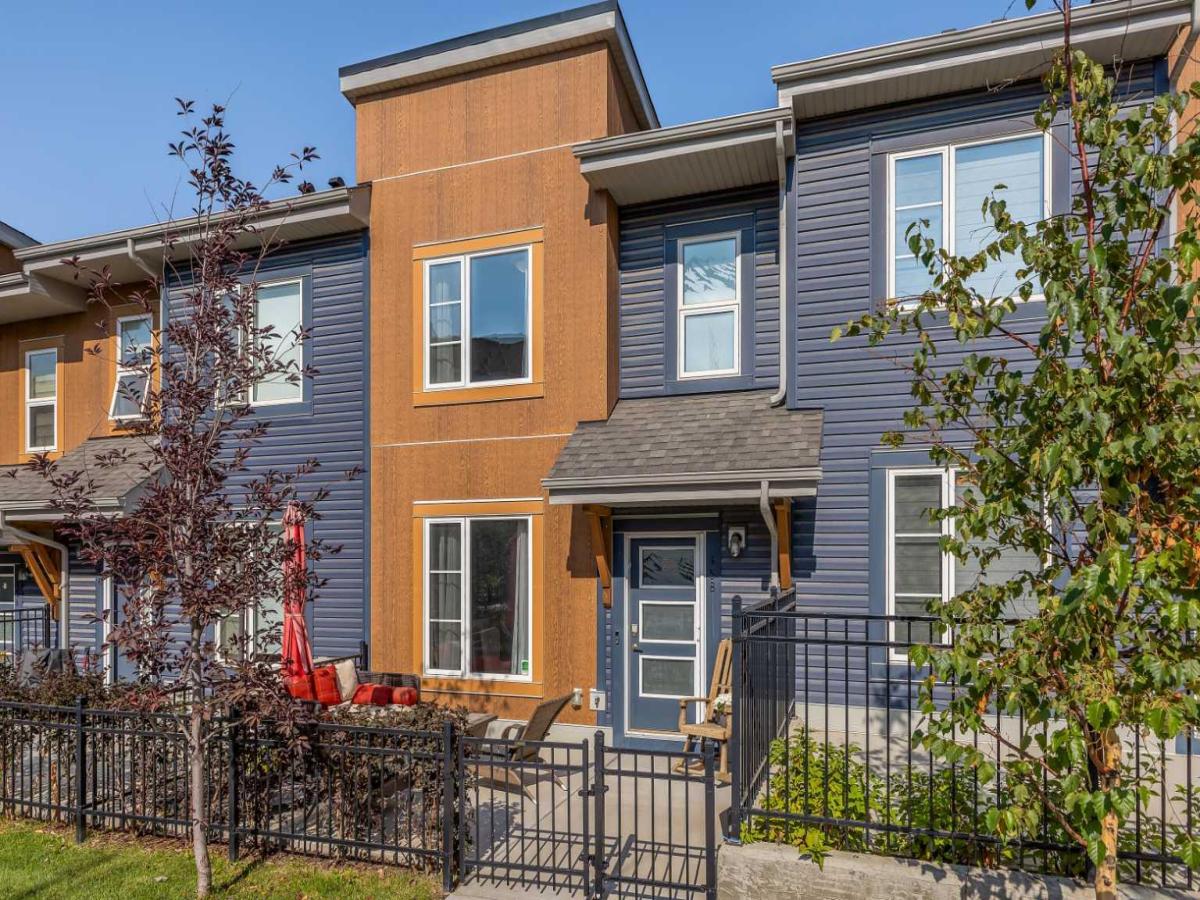 158 Livingston Common NE Calgary AB T3P 1K1 MLS #A2266075 MLS #A2266075 image #0