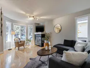 313, 370 Dieppe Drive SW Calgary AB T3E 0E6 MLS #A2264545 broker reciprocity