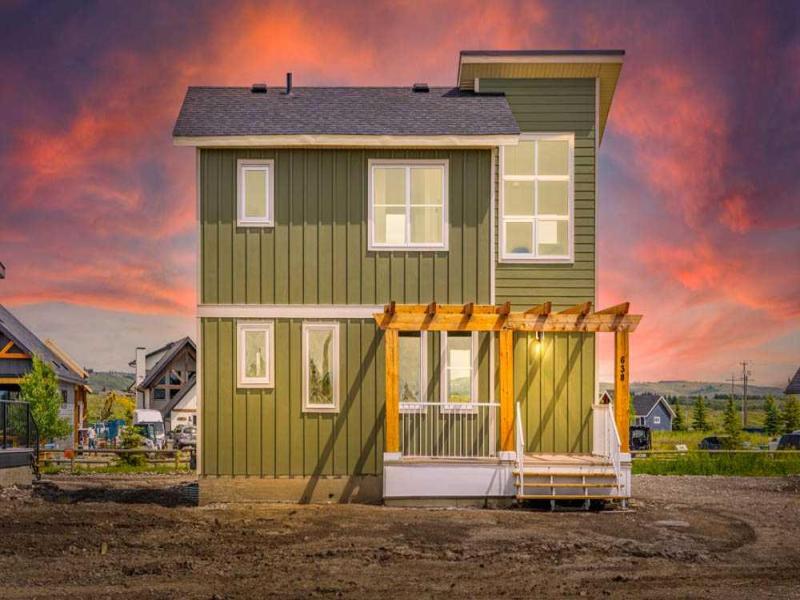 638 Cottageclub Bend Rural Rocky View County AB T4C 1B1 MLS #A2266451 MLS #A2266451 image #0