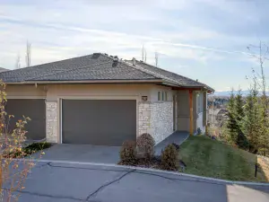33 Royston Grove NW Calgary AB T3L 0M3 MLS #A2262825 broker reciprocity