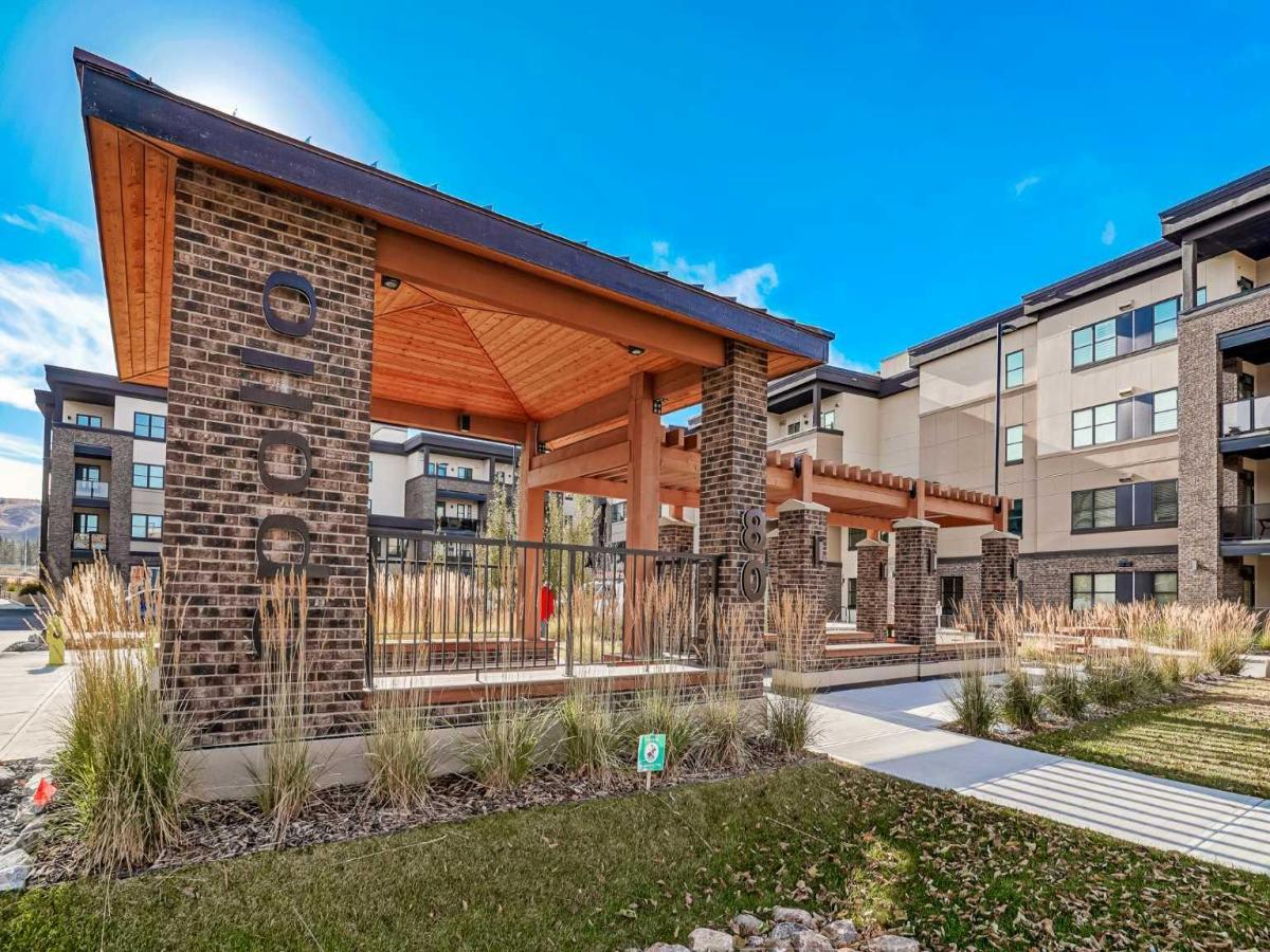 2208, 80 Greenbriar Place NW Calgary AB T3B 6J4 MLS #A2267530 MLS #A2267530 image #0