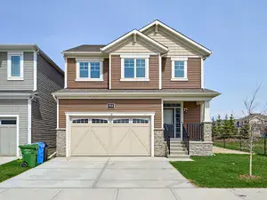 186 Harvest Rose Circle NE Calgary AB T3K 4M7 MLS #A2228128 broker reciprocity
