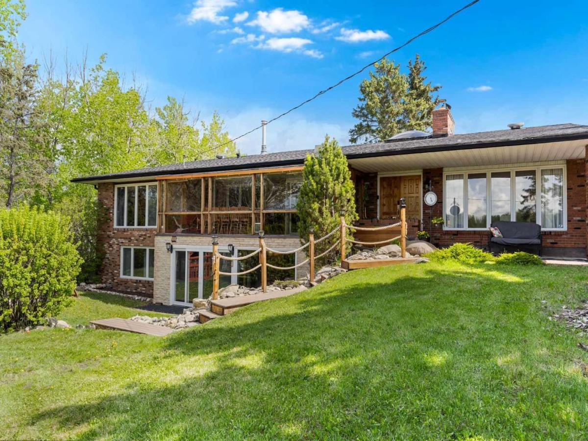 24157 Meadow Drive Rural Rocky View County AB T3R 1A8 MLS #A2268236 MLS #A2268236 image #0