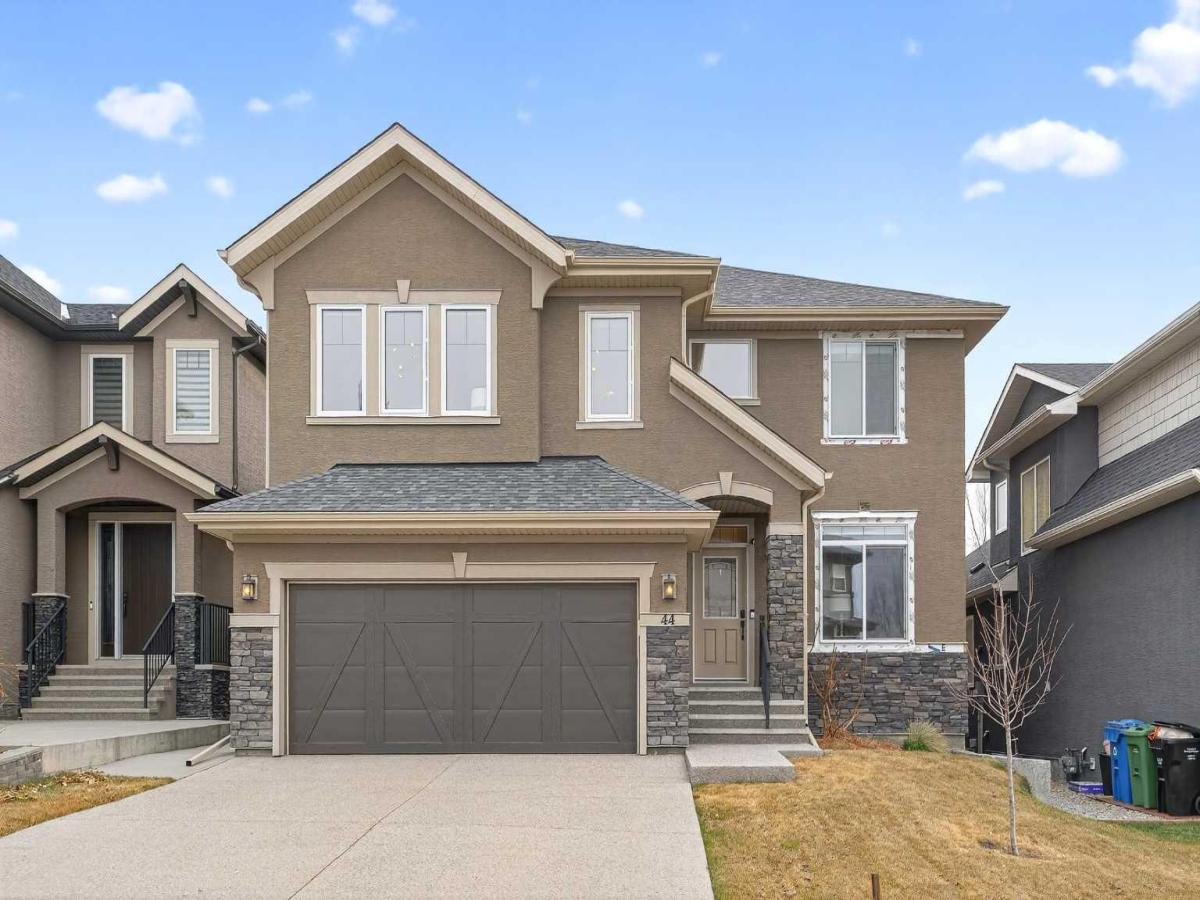 44 Panatella Rise NW Calgary AB T3K 0W9 MLS #A2269355 MLS #A2269355 image #0