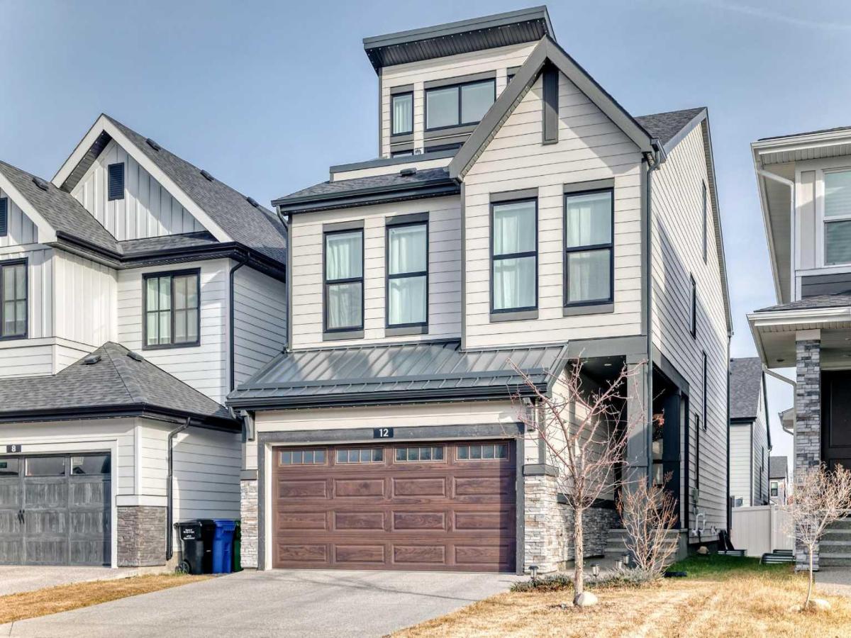 12 West Grove Link SW Calgary AB T3H 6E3 MLS #A2269918 MLS #A2269918 image #0
