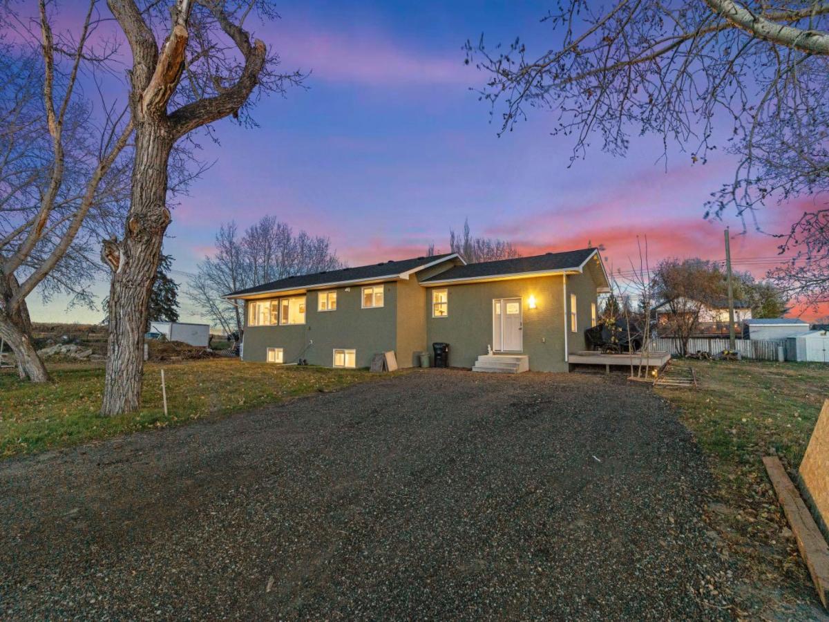 11330 86 Street SE Calgary AB T3S 0A3 MLS #A2270314 MLS #A2270314 image #0