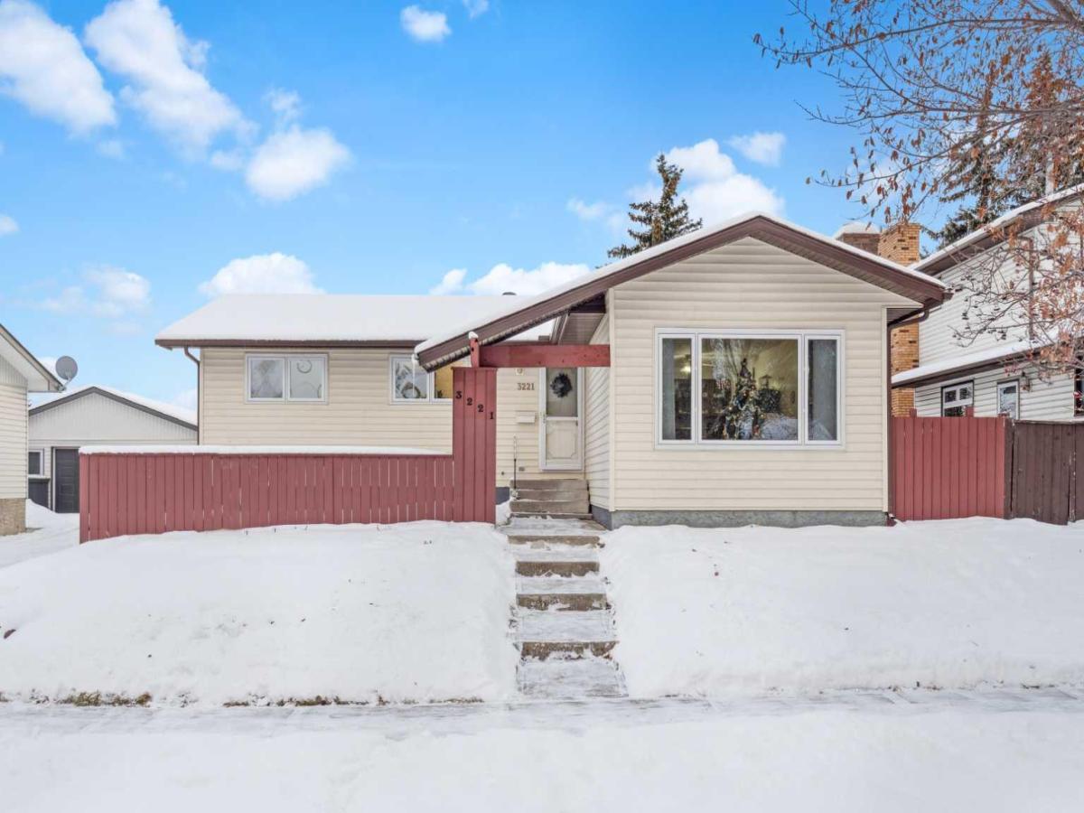 3221 Cedarille Drive SW Calgary AB T2W 2N2 MLS #A2270669 MLS #A2270669 image #0