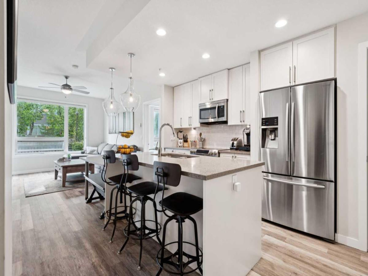 106, 8531 8A Avenue SW Calgary AB T3H1V4 | MLS #A2271404 MLS #A2271404 image #0
