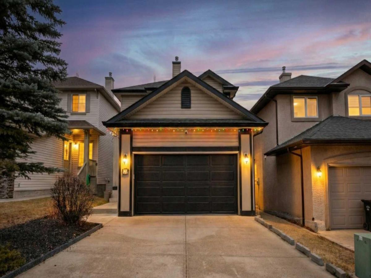42 Tuscany Meadows Bay NW Calgary AB T3L 2M9 MLS #A2271785 MLS #A2271785 image #0