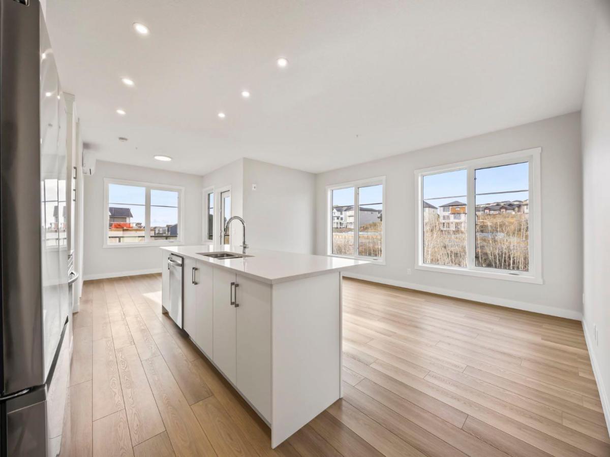 MLS #A2272257 image #0